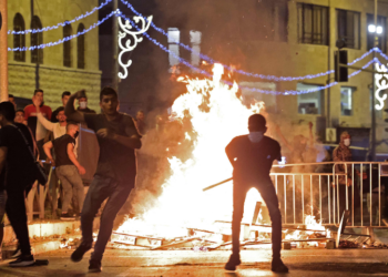 Scores more injured as Israeli forces target Muslim worshippers in Jerusalem on Lailatul Qadr