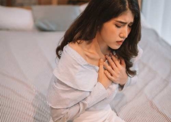 First wave vs second COVID wave in India: What fueled the rise? New Symptoms during the 2nd wave