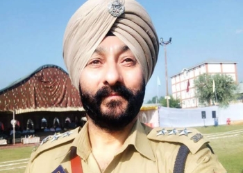 DySP Davinder Singh, Two More Teachers Dismissed In ‘Interest Of Security Of State’