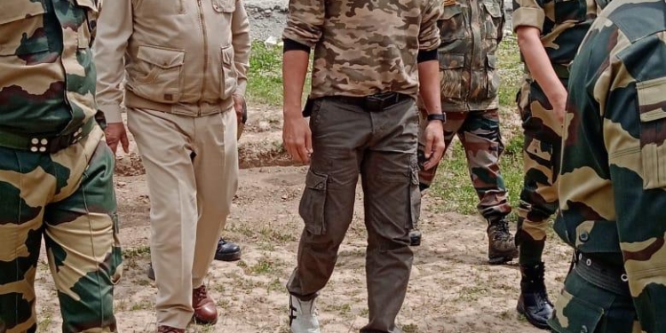 Famous Bollywood actor visits Bandipora’s Tulail