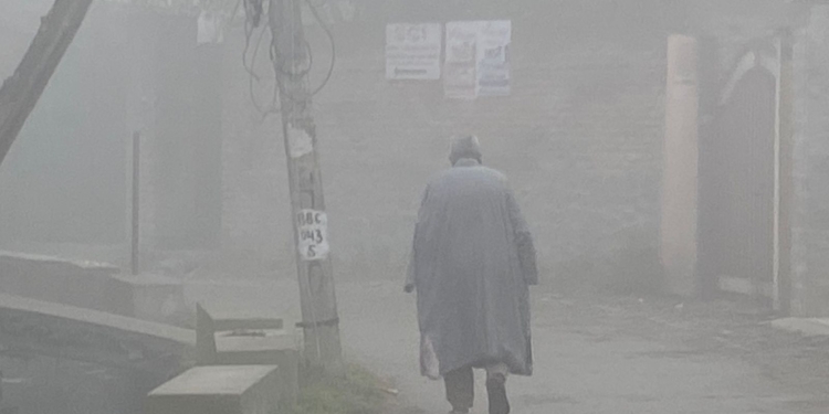 Cold Conditions Prevail In Kashmir, Sub-Zero Temp In Pahalgam, Gulmarg