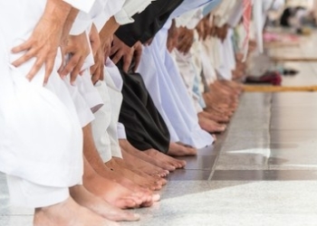 In pictures: Worshippers pray feet to feet, shoulder-to-shoulder in Makkah’s Grand Mosque as virus curbs lifted