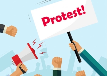 Family members of man shifted to outside Kashmir jail stag protest outside DC office