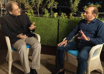 Dr Farooq Sattar meets former Sindh Governor Ishratul Ebad in Dubai