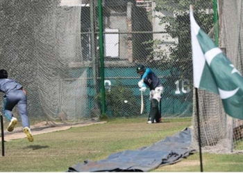 Bangladesh fans irked after Pakistan team places national flag during practice