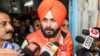 Navjot Sidhu Takes Back Resignation, But Serves New Ultimatum To Congress