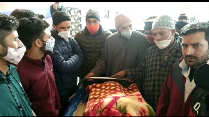Man From Kisthwar Dies As Family ‘Alleges’ Negligence At GMC Anantnag