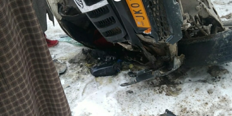 Driver killed, 9 persons injured in road accident