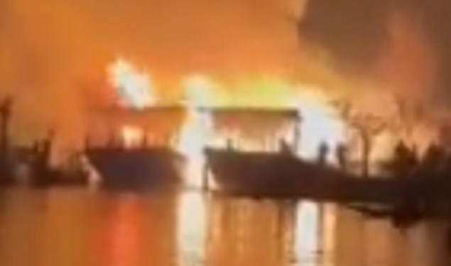 Major Fire Mishap At Dal Lake In Srinagar