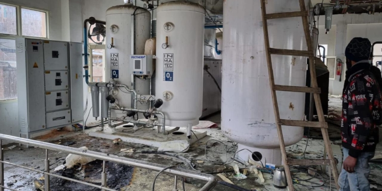 Major incident averted at JLNM hospital, Rainawari