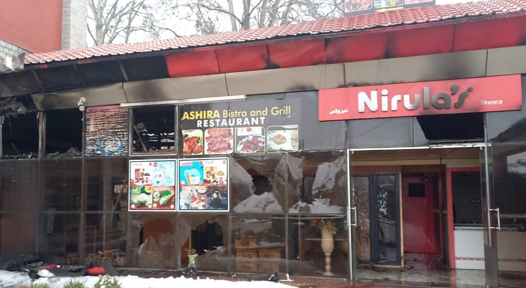 Restaurant gutted in Srinagar city