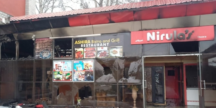 Restaurant gutted in Srinagar city