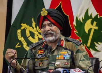 This Lt General’s Tweet About Putting On His Uniform For The Last Time Is Winning Hearts Over