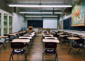 Govt will consider demand for reopening of schools in next in next 15 days: Maha health minister