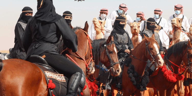 Women’s camel beauty contest makes debut in Saudi Arabia