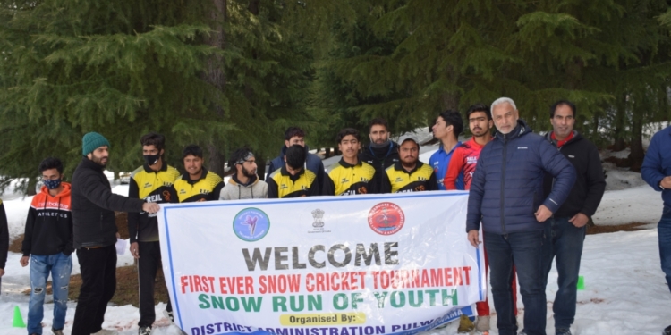 First ever Snow Cricket tournament, Snow Run for youth held in Kashmir