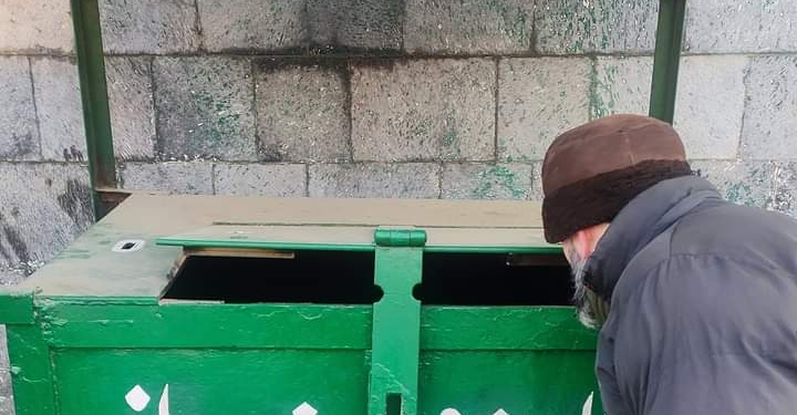 Gunmen Loot Rs 1.59 Lakh From Petrol Pump In Shopian,Burglars Decamp With Cash From Dastgeer Sahib Shrine Donation Box