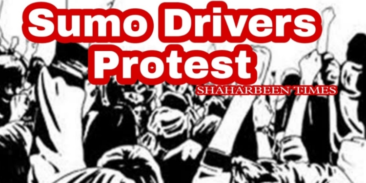 Kashmir: Sumo Drivers Protest Against Alleged ‘Highhandedness’ Of Traffic Cops