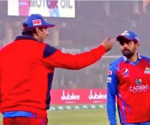 Watch Video Babar Azam being ‘scolded’ by Wasim Akram