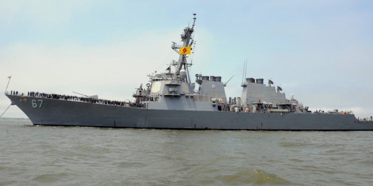 US to send warship, fighter jets to UAE after Yemen attacks: Statement
