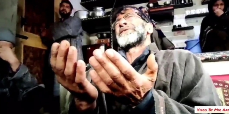 Watch An Emotional Appeal From parent’s of 23-year-old youth from Shopian goes Missing