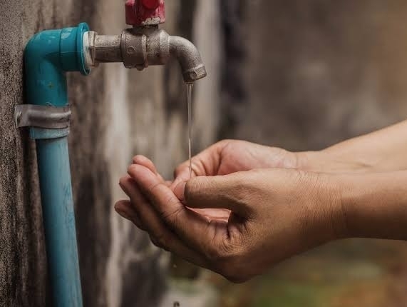 J&K Government ordered that No Water, Electricity To……