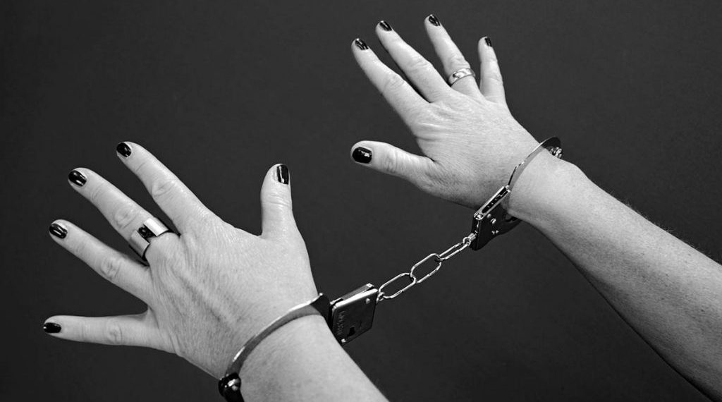 Woman Drug Peddler Held With Smack….. 