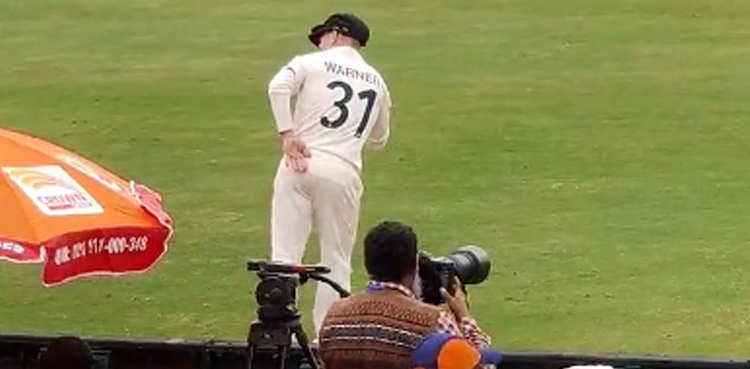 Viral video: David Warner Shows His Dance Moves To Pakistani Crowd