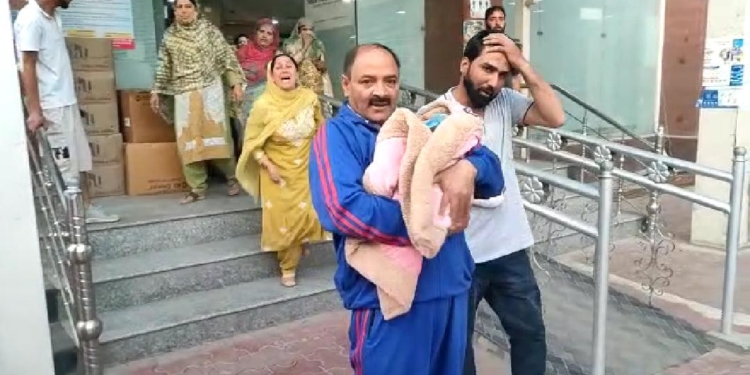 Ruckus in Shifa Hospital Srinagar after woman delivers dead baby
