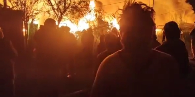 Massive fire breaks out in Srinagar
