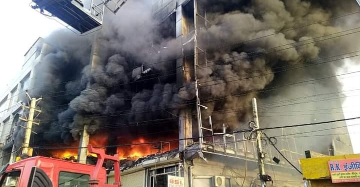 Massive Fire broke out 27 Dead, 40 Hospitalised…