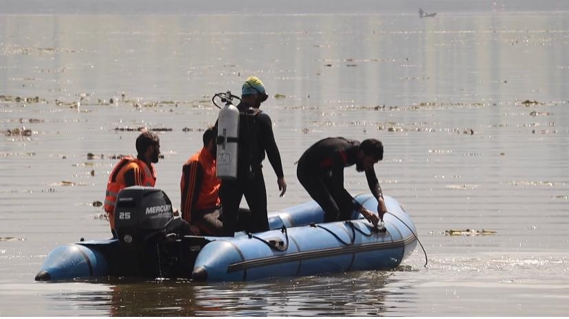 53-year old man jumps into the river in Srinagar..