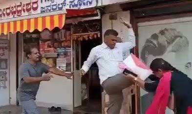 Woman lawyer kicked, punched and slapped on road