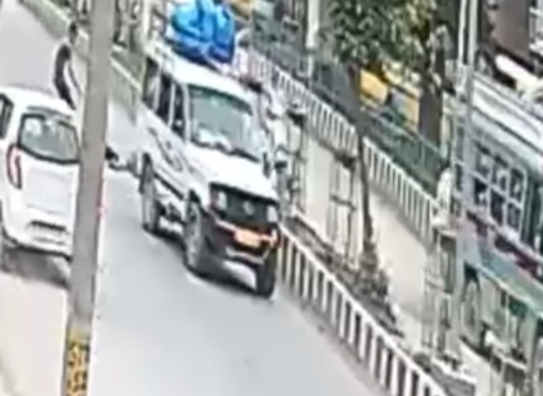 Watch-CCTV footage Minor boy killed in Iddgah Srinagar