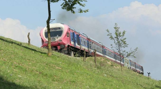 Elderly man crushed to death by moving train in Kashmir