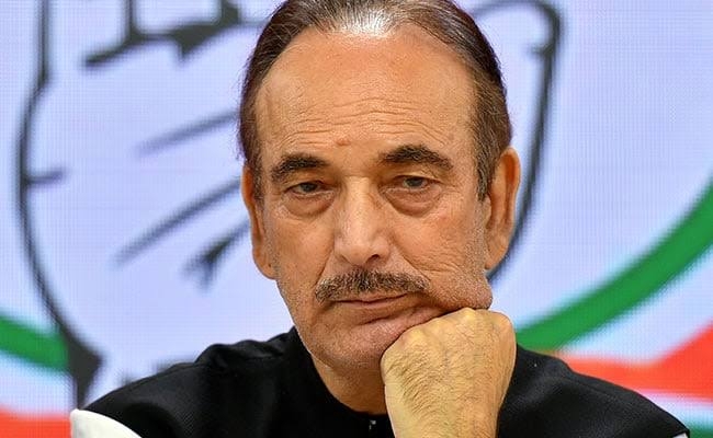 Ghulam Nabi Azad Resigns