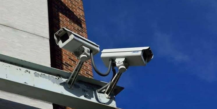 Police Urges People to Install CCTVs In Srinagar