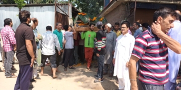 Muslim Brethren Perform Last Rites of Elderly Pandit Woman in Shopian Village