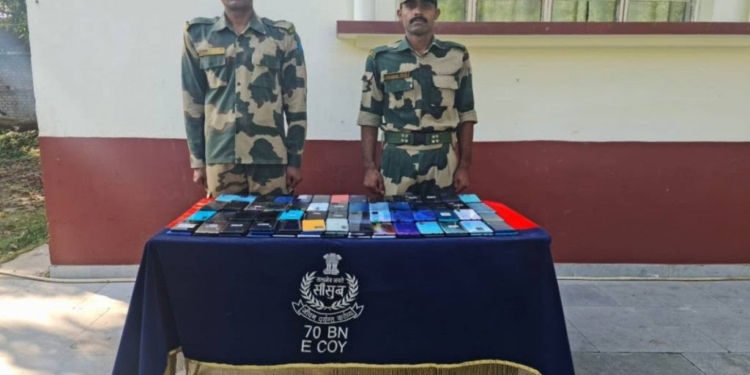 BSF Surprised To See 317 Mobiles Floating In River Worth About 39 Lakh Rupees