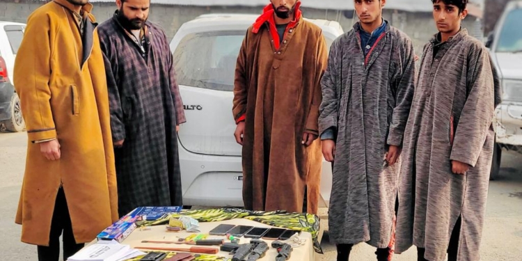 5 Persons Posing As Militants Arrested With Fake Weapon