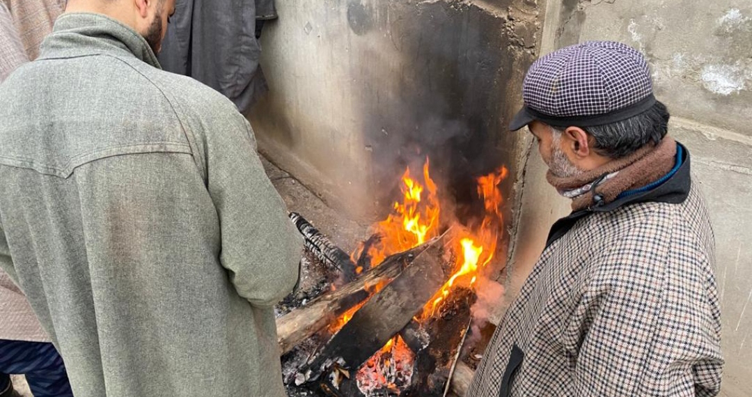 Mercury Drops As Kashmir, Ladakh Freezes