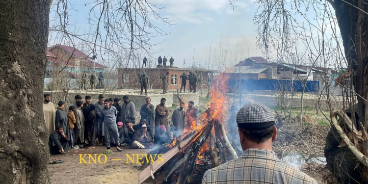 Muslims help perform last rites of slain Kashmiri Pandit in Pulwama village