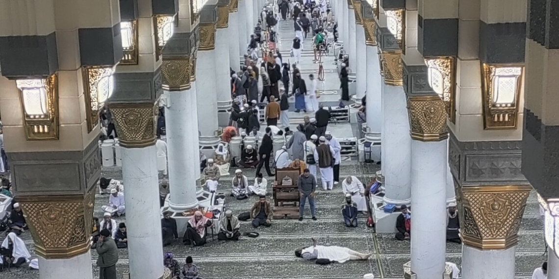 Laylat-ul-Qadr Observed With Religious Gaiety Across Kashmir