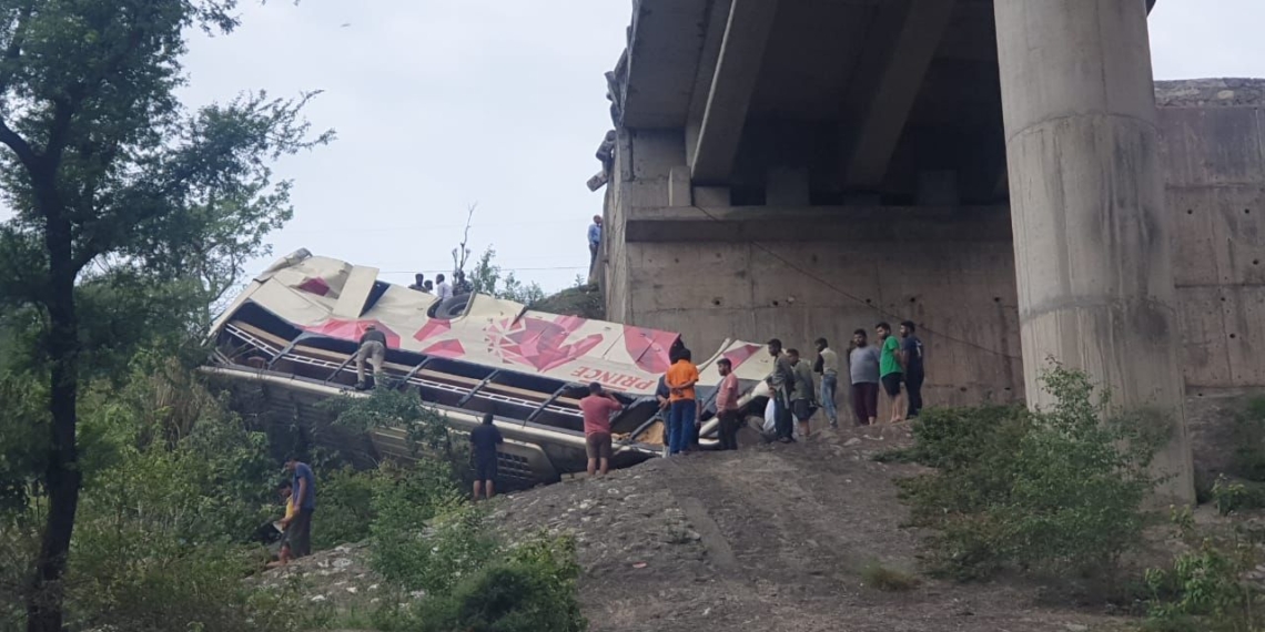 UT J&K: 7 killed, 16 Injured In Accident When A Bus Fell Into Deep Gorge