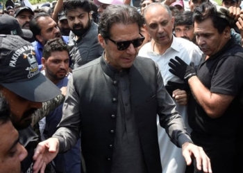 Former PM of Pakistan Imran Khan presented in SC as hearing resumes