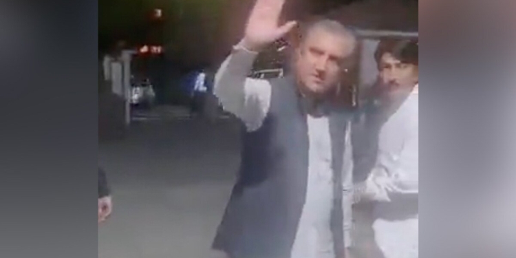 Imran Khan’s Close Aide Shah Mehmood Qureshi Arrested As Unrest Grips Pakistan; Pakistan collapse on the cards? Country likely to default amid unrest over Imran arrest