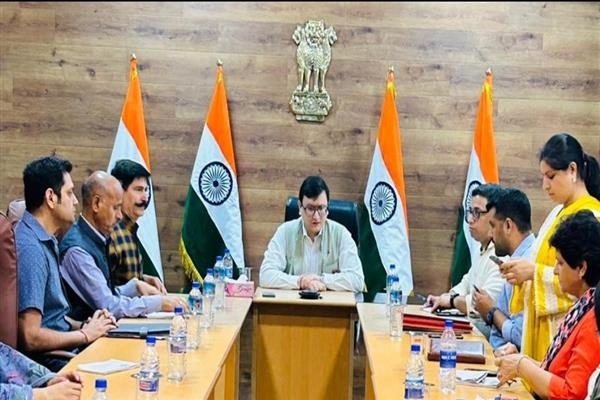 Minga Sherpa holds introductory meeting with DIPR, JDI, Jammu