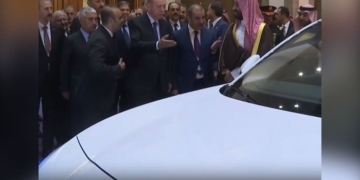 WATCH: President Erdogan gifts Turkish-made electric car to Saudi Crown Prince MBS