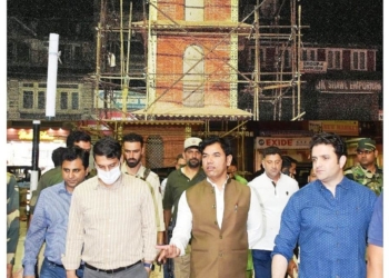Div Com Kashmir takes spot appraisal of pace of progress on works under SSCL