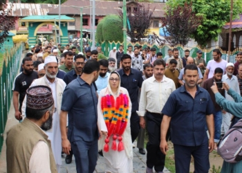 Dr. Darakhshan laid Foundation Stone for Utility Complex and Main Gate at Chrar-e-Sharief Shrine
